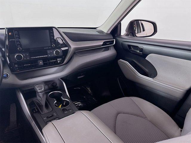 used 2022 Toyota Highlander car, priced at $30,995