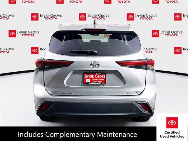 used 2022 Toyota Highlander car, priced at $30,995