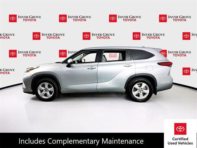 used 2022 Toyota Highlander car, priced at $30,995