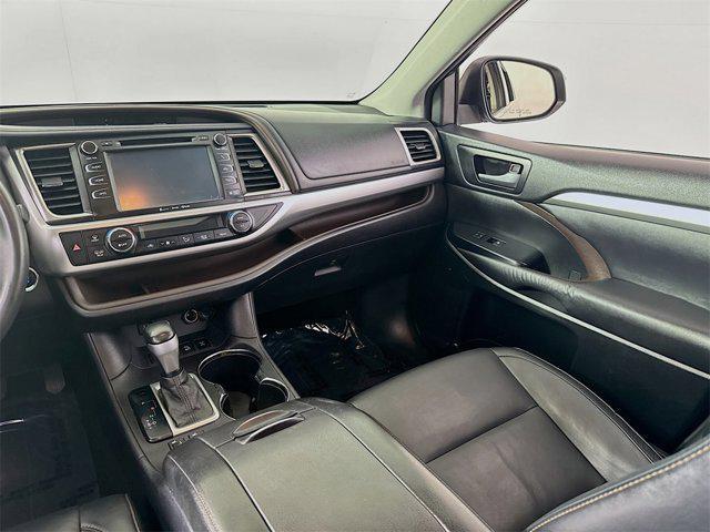 used 2016 Toyota Highlander car, priced at $19,995