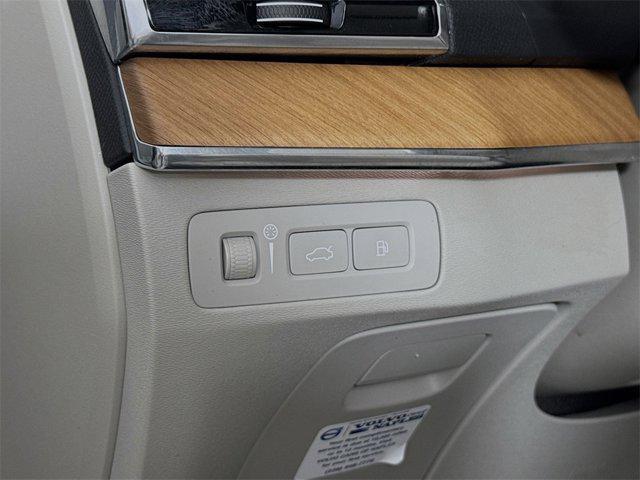 used 2022 Volvo XC90 Recharge Plug-In Hybrid car, priced at $46,995