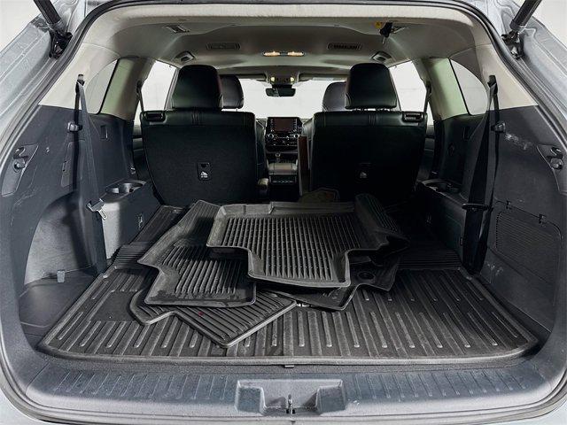 used 2022 Toyota Highlander car, priced at $41,995