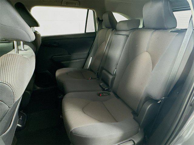 used 2024 Toyota Highlander car, priced at $39,995