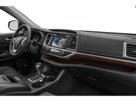 used 2015 Toyota Highlander car, priced at $19,995