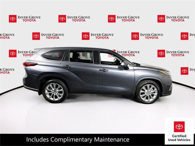 used 2023 Toyota Highlander car, priced at $44,995