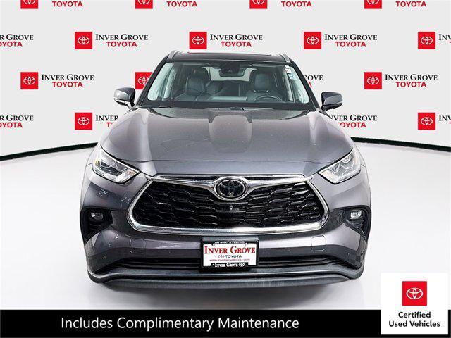 used 2023 Toyota Highlander car, priced at $44,995