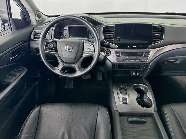 used 2022 Honda Pilot car, priced at $32,595