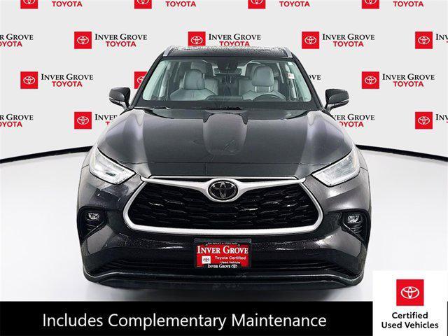 used 2021 Toyota Highlander car, priced at $34,495