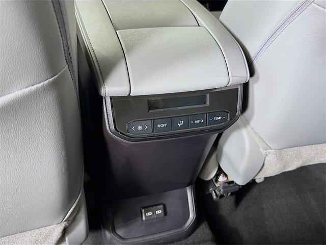 used 2022 Toyota Highlander car, priced at $39,995