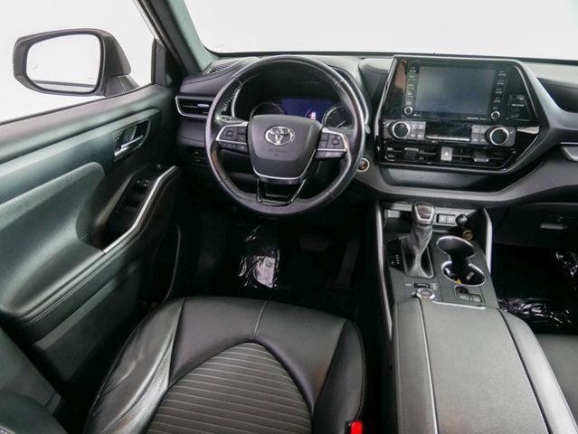 used 2021 Toyota Highlander car, priced at $39,895