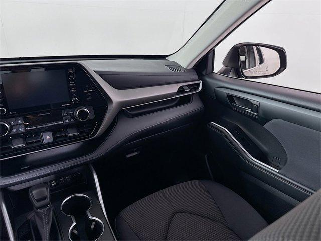 used 2022 Toyota Highlander car, priced at $29,995