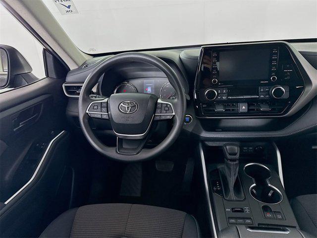 used 2022 Toyota Highlander car, priced at $29,995