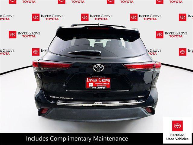 used 2022 Toyota Highlander car, priced at $29,995