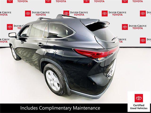 used 2022 Toyota Highlander car, priced at $29,995
