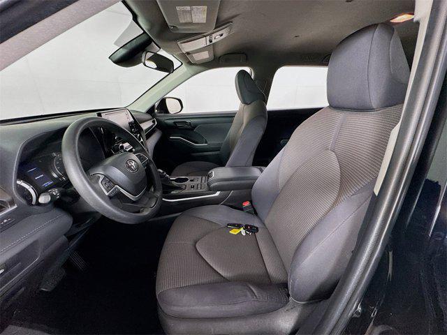 used 2022 Toyota Highlander car, priced at $29,995