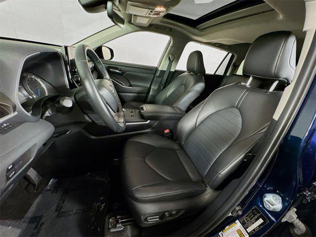 used 2024 Toyota Highlander Hybrid car, priced at $49,995