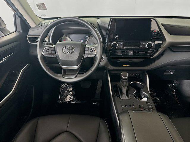 used 2024 Toyota Highlander Hybrid car, priced at $49,995
