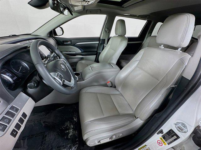used 2019 Toyota Highlander car, priced at $29,495