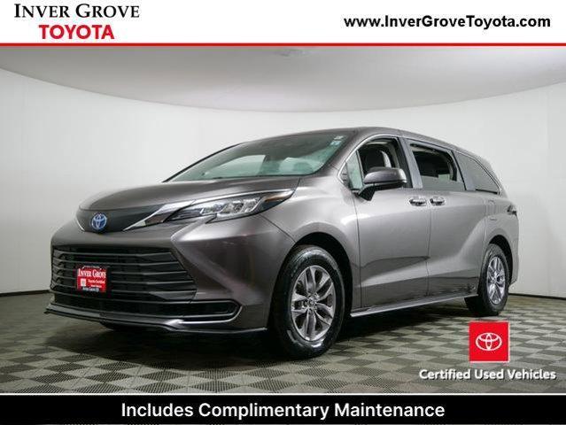 used 2023 Toyota Sienna car, priced at $39,595