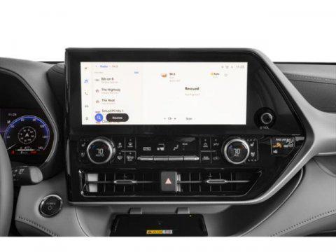 used 2023 Toyota Highlander Hybrid car, priced at $49,995