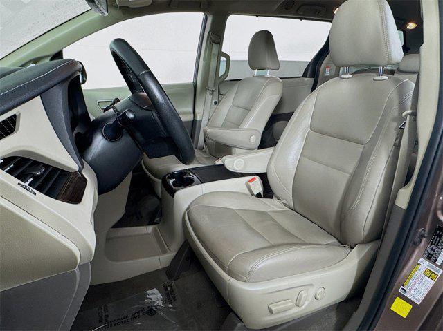 used 2020 Toyota Sienna car, priced at $30,995