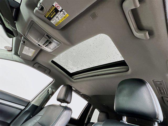used 2018 Toyota Highlander car, priced at $26,495