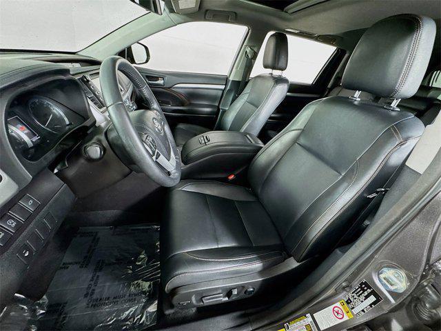 used 2018 Toyota Highlander car, priced at $26,495