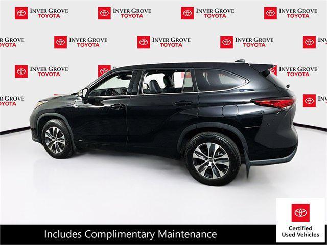 used 2022 Toyota Highlander Hybrid car, priced at $34,995