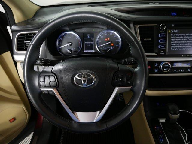 used 2016 Toyota Highlander car, priced at $21,995