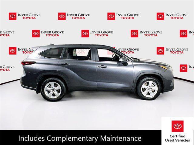 used 2024 Toyota Highlander car, priced at $42,495