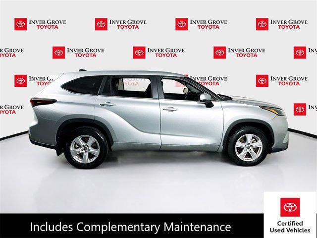 used 2024 Toyota Highlander car, priced at $37,895