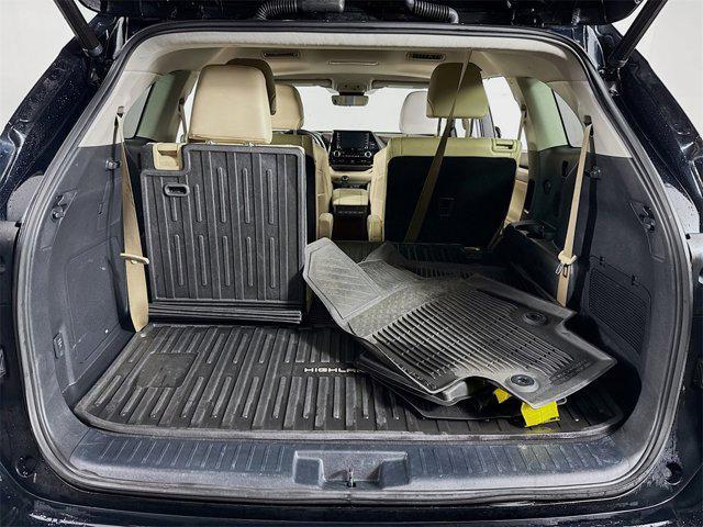 used 2022 Toyota Highlander Hybrid car, priced at $41,995