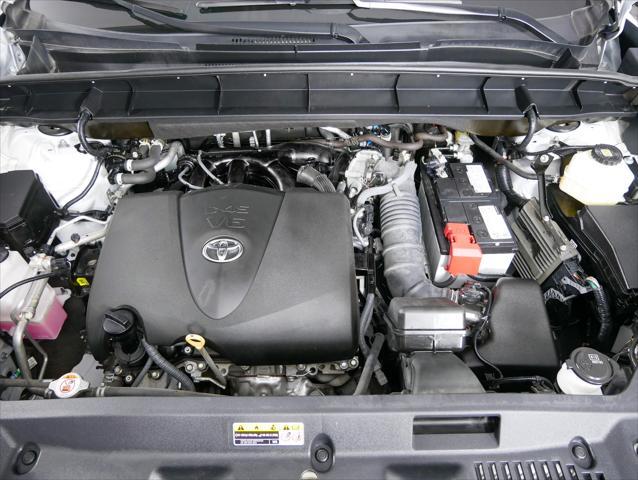 used 2022 Toyota Highlander car, priced at $44,995