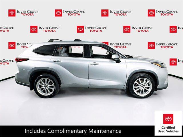 used 2022 Toyota Highlander Hybrid car, priced at $40,695