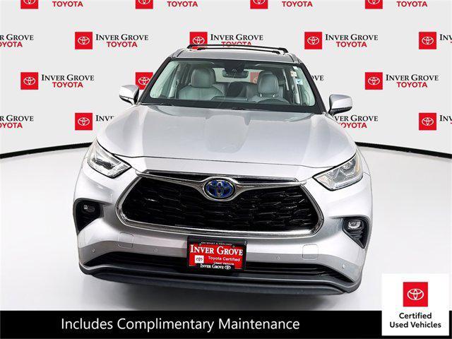 used 2022 Toyota Highlander Hybrid car, priced at $40,695