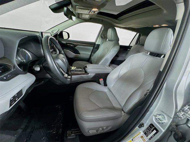 used 2022 Toyota Highlander Hybrid car, priced at $40,695