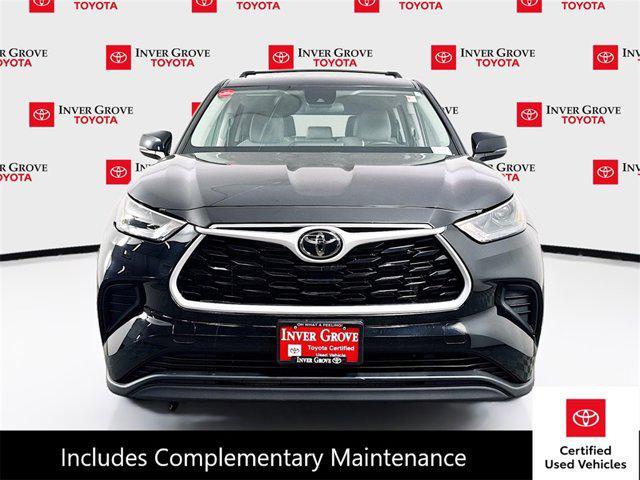 used 2022 Toyota Highlander car, priced at $34,595