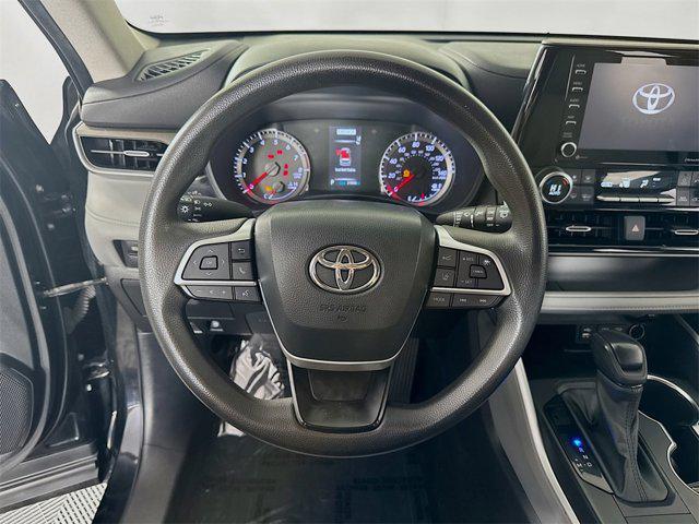 used 2022 Toyota Highlander car, priced at $34,595