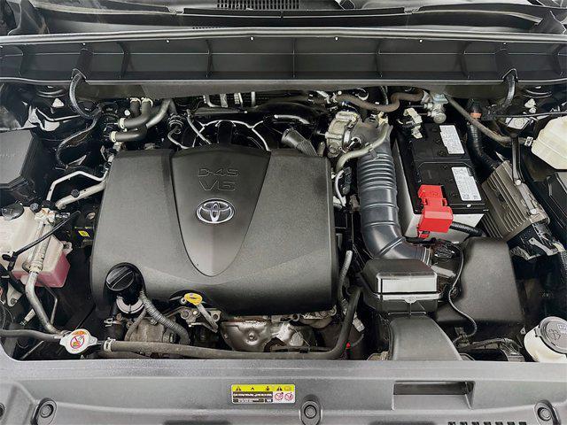 used 2022 Toyota Highlander car, priced at $34,595