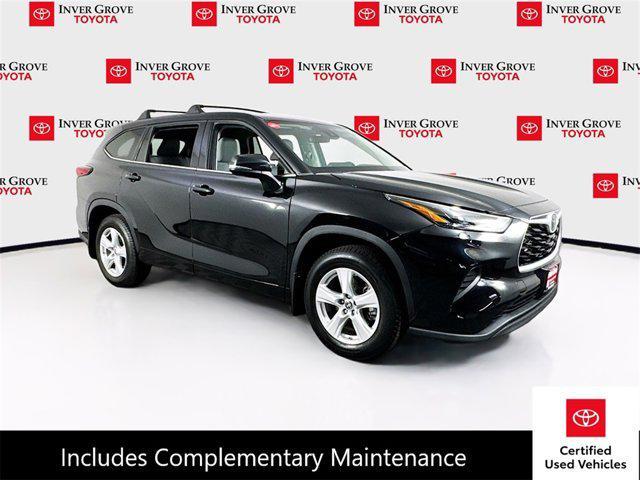 used 2022 Toyota Highlander car, priced at $34,595