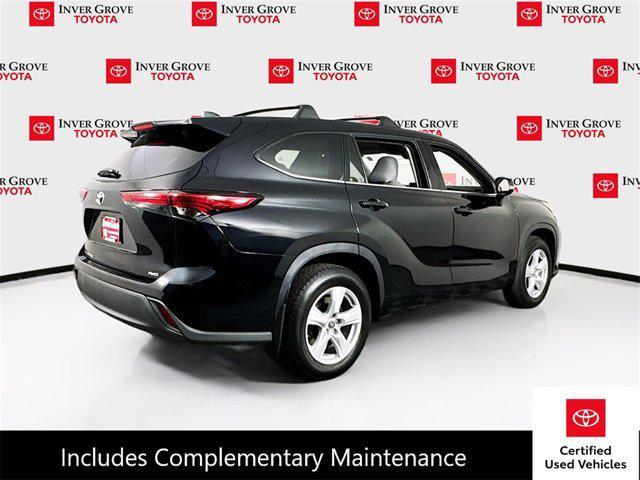 used 2022 Toyota Highlander car, priced at $34,595