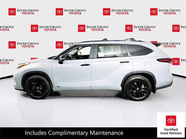 used 2025 Toyota Highlander Hybrid car, priced at $54,995
