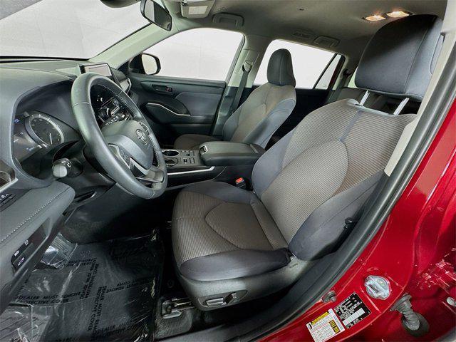 used 2024 Toyota Highlander car, priced at $41,995