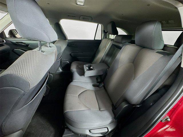 used 2024 Toyota Highlander car, priced at $41,995