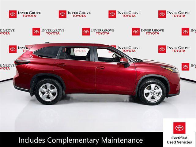 used 2024 Toyota Highlander car, priced at $41,995
