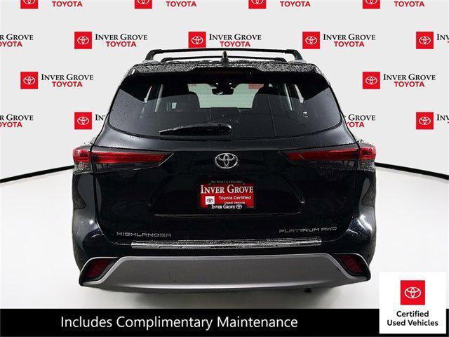 used 2022 Toyota Highlander car, priced at $44,995