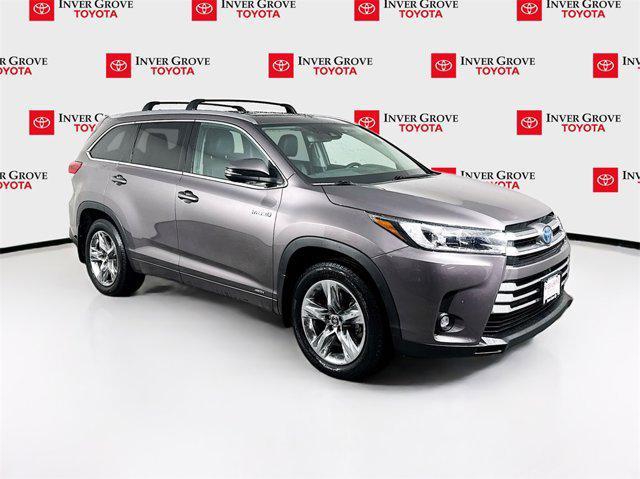 used 2019 Toyota Highlander Hybrid car, priced at $25,995