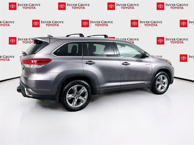 used 2019 Toyota Highlander Hybrid car, priced at $25,995