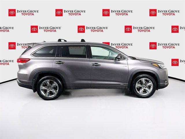 used 2019 Toyota Highlander Hybrid car, priced at $25,995