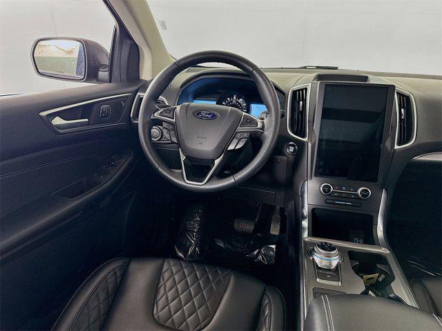 used 2024 Ford Edge car, priced at $30,995